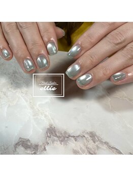 エリー(ellie)/寒色マグネットネイル