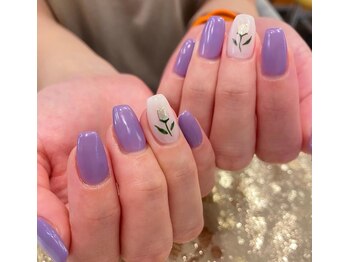 ヴェールサラン(Veil Saran)/ミラーチューリップネイル