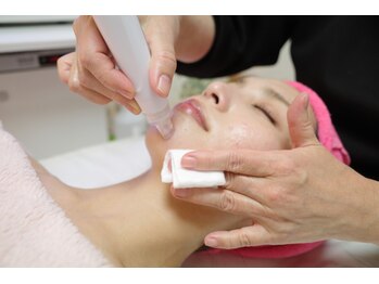 キレイ(KIREI)/毛穴洗浄もお任せください♪