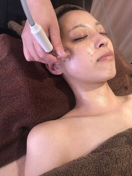 ポプラルの写真/結果重視の肌質改善♪【平日限定のお得なコース】MRROWたまご肌シェービング＋毛穴改善コース¥6200