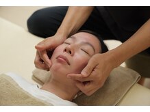 優しいタッチです。【痛いのが苦手な方】でも安心の施術です。