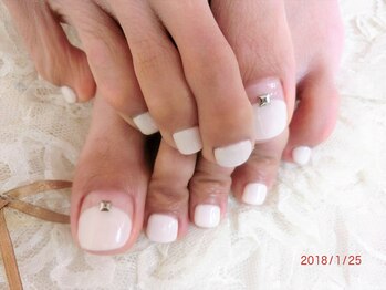 グランチュール(Grantulle)/オーバルフレンチネイル