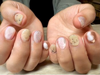 アミュリー ネイル アトリエ(Amury nail atelier)/ちぐはぐ ニュアンス 大理石