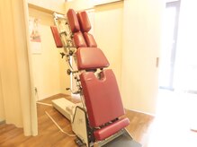 ソリーゾ整体院 本蓮沼院/「トムソンベッド」