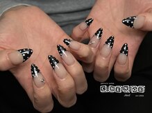 シェノエ ネイルズ(Chenoe Nails)/ドットフレンチネイル
