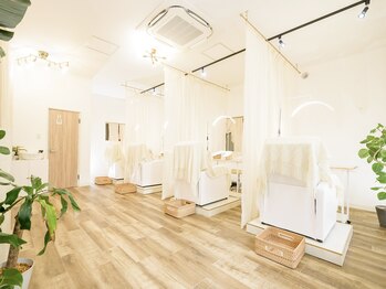 アルス 横浜店(ars)の写真/爪に優しいオフとフィルイン採用。フォルムにこだわる当店でネイルを楽しみませんか！