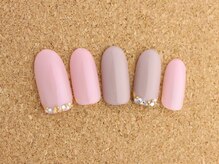 ネイルサロン ブランロール 白金店(Nail Salon Blanl'or)/ピンク×グレージュ　シンプル