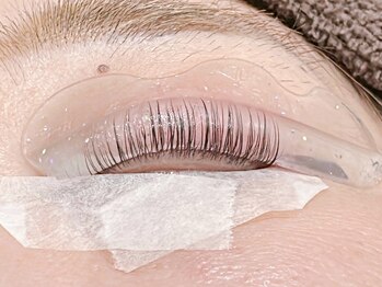 ヘアーDDフォルム 柳川(hair DD form)/お客様の目元にあったデザインを