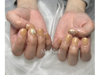 エムジーネイル(Mg Nail)/シェルネイル