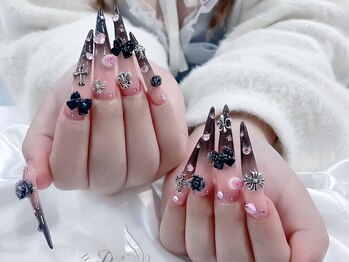 リンネイル 新大久保店(Rin Nail)の写真/【迷うほど種類豊富なパーツをご用意★】特別な日に特別なネイルデザインを★輝き溢れる大人可愛い指先に◎