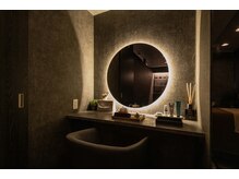 コージー ヘッドスパ ボディケア 心斎橋店(COZY HEAD SPA & BODY CARE)/【店内内装】ドレッサー