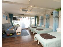 和楽の雰囲気（清潔で明るい雰囲気で初めてご来店のお客様もリラックスできます）