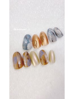 レインボーネイルズ(Rainbow nails)/ニュアンスネイル