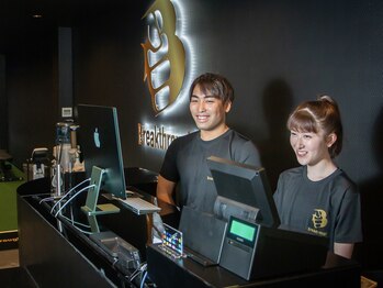 ブレイクスルー(Breakthrough)/受付