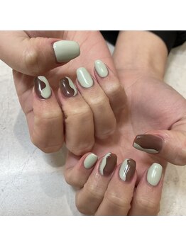 ネーム(Nemu)/チョコミント風韓国ネイル