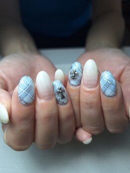 ウルステラ(ulstella)/夏チェックネイル