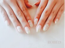 ローブド(ROBED)/フレンチネイル
