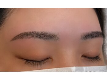 エンチャンテッド 七隈(enchanted...)/平行眉デザイン