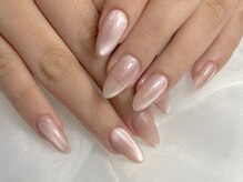 ガガ ネイルアンドビューティー(GAGA)の雰囲気(流行りの粒子細かめ、ぷるんとした質感マグネットあり。)