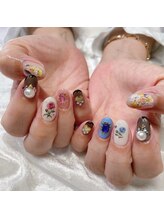 ナキ(NAKI)/痛ネイル×モチーフアート