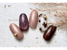 ネイルクローネ(nail crone)/牛柄ネイル