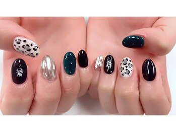 フォンテーヌブロー 野々市店(Fontaine Brow)/付け放題フリーデザインネイル