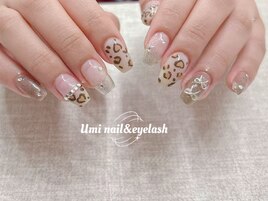 個性派レオパードネイル