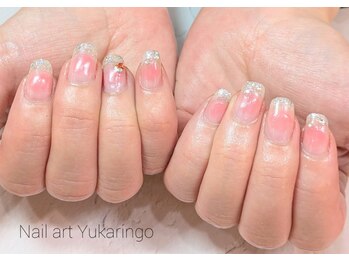 人気のチークネイル