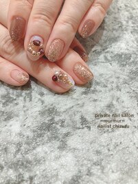 ビジューネイル