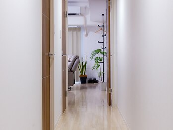 アイリー 眉毛 難波店/眉毛アイブロウサロン　店内写真