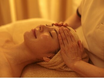 ナチュラルサイエンス直営エステ アクアサロンの写真/非日常の贅沢空間で味わう極上オールハンドトリートメント☆五感で感じる本質的な癒しをご提供します♪