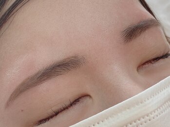 ミニョンアイラッシュ(mignon eyelash)の写真/骨格に合わせた似合わせ眉で、あなたらしい美しさを引き出す♪低刺激＆痛みを抑えた施術で初めての方も◎