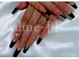 黒フレンチの辛口ロングネイル