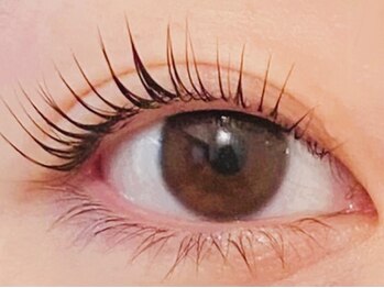 アイラッシュプラン メル 高槻JR駅前店(eyelash plan Mel)の写真/《逆まつげ、一重や奥二重の方のお悩み解決☆》まつ毛を根元から立ち上げて、まぶたリフトUPで目デカ効果◎