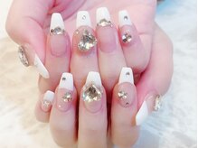 デコール 心斎橋(DECOR)/フレンチハートビジューネイル