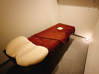 テクテク 鶴見駅西口店(TEQTEQ)の写真/【眠りが変われば朝の目覚めが変わる。】自律神経を第一に考えた快眠整体。静かに整う眠りと身体を鶴見駅で