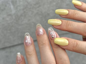 アウラ(Aula)/yellow×ラメ