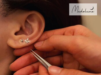 マドルネ(Madolune)/耳ツボジュエリー