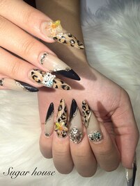 ヒョウ柄ネイル