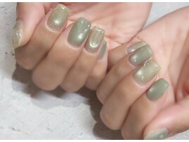 磨りガラスみたいなネイル