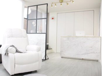 サティシア(SATIXIA)/白を基調とした貸切空間♪