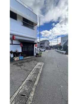 ラヴェール(LOVEiL)/【3】側道を走り左手にじじばば