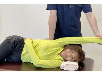 ピラスト/前鋸筋・広背筋のストレッチ