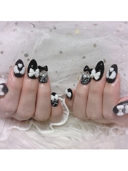 バベル 新町店(Babel)/黒色パーツ盛りネイル¥8000～