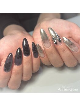 ネイルサロン アニーアンドジーノ(NAIL SALON Annie&Gino)/左右対称ネイル