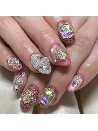 キラキラ☆ビジューネイル