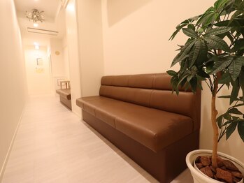 アンヨガスタジオ(Ann Yoga Studio)/レッスン前の待合スペースも◎