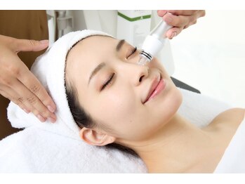 ポワトリーヌ ベル 三鷹店/ハイドロフェイシャル