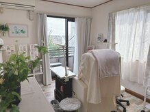 ネイルサロン ユーココン(YouCocon)の雰囲気（窓外には大きな梅の木があるほっこりとしたプライベートサロン♪）