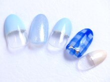 トータルビューティーアンドアズフローラ(Total Beauty & a`s Flora)/ブルー×ギンガムチェックネイル